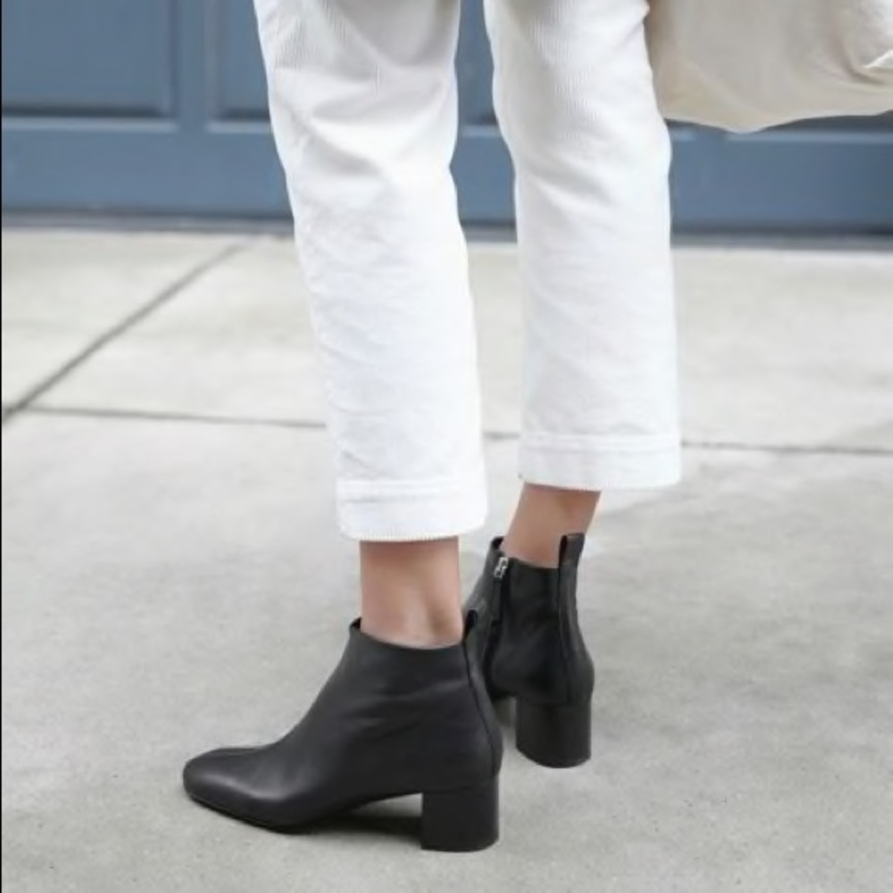 Everlane Day Boot in Black Leather